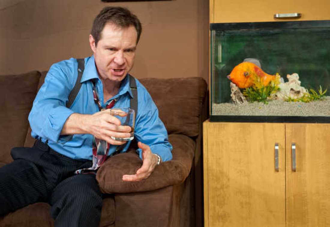 STEVEN POUNDERS CO-STARS WITH A FISH PUPPET IN CIRCLE’S LATEST.